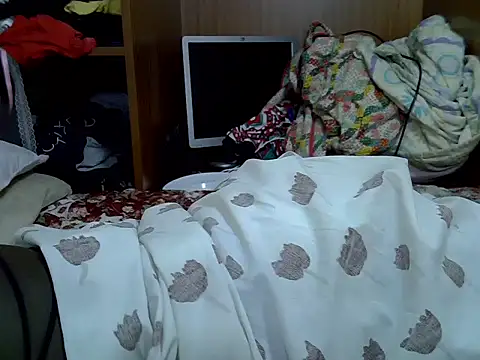 Snapshot of Sexyveretia chatting on 04-19-26, 07:42 Sexyveretia online show from 04-19-26, 07:42
