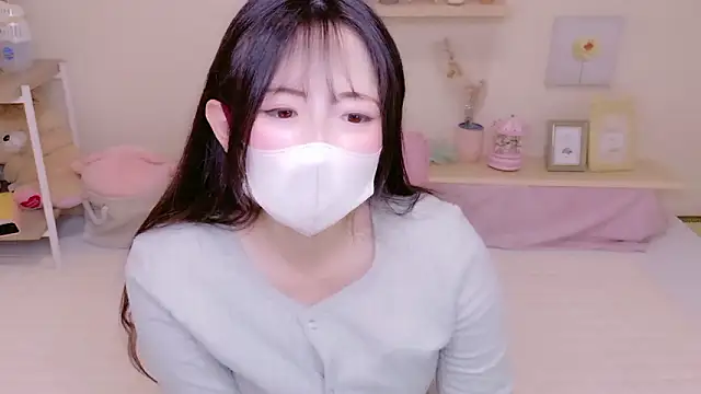 Satomi nn online show from 05-27-26, 12:31
