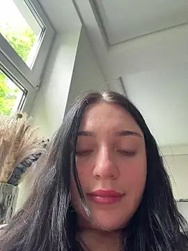 Snapshot of LucyHotty_ chatting on 06-18-26, 03:28 LucyHotty online show from 06-18-26, 03:28