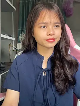 Snapshot of mayha11 chatting on 04-16-26, 01:17 mayha11 online show from 04-16-26, 01:17