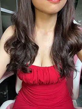 Snapshot of mayha11 chatting on 04-19-26, 03:07 mayha11 online show from 04-19-26, 03:07
