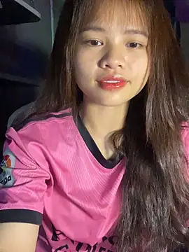 Snapshot of mayha11 chatting on 06-03-26, 03:06 mayha11 online show from 06-03-26, 03:06