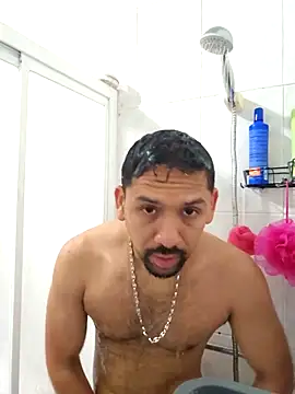 Snapshot of Eduarzar chatting on 04-14-26, 10:42 Eduarzar online show from 04-14-26, 10:42