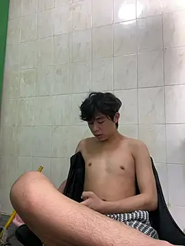 Snapshot of titi-999 chatting on 07-06-26, 02:24 titi-999 online show from 07-06-26, 02:24