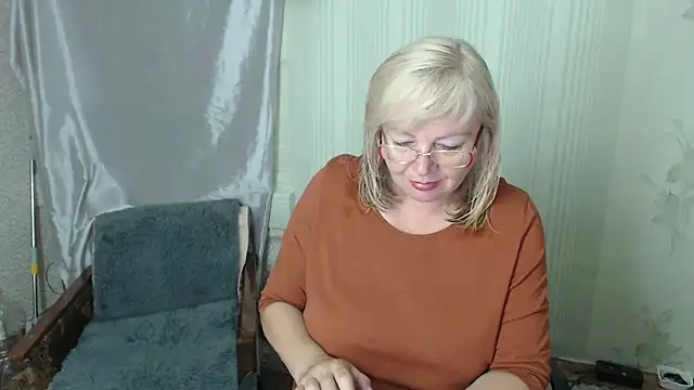 Snapshot of LavandaMay chatting on 07-07-26, 08:23 LavandaMay online show from 07-07-26, 08:23