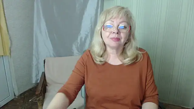 Snapshot of LavandaMay chatting on 05-12-26, 07:20 LavandaMay online show from 05-12-26, 07:20