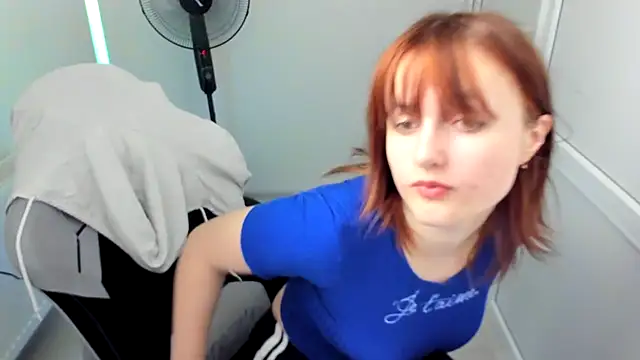 Snapshot of GoldenKiss chatting on 05-24-26, 06:57 GoldenKiss online show from 05-24-26, 06:57