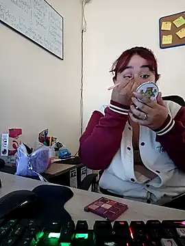 AliceScoot  online show from 04-28-26, 05:17
