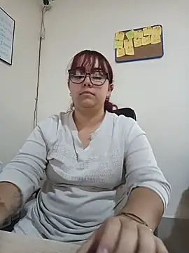 AliceScoot  online show from 06-03-26, 06:12