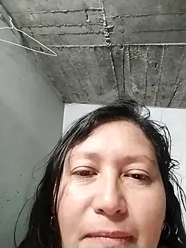 Snapshot of Dayis_2 chatting on 05-11-26, 03:52 Dayis 2 online show from 05-11-26, 03:52
