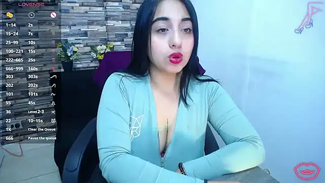 Snapshot of miaboobss chatting on 06-04-26, 01:16 miaboobss online show from 06-04-26, 01:16