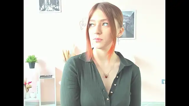 Snapshot of FallonGarza chatting on 04-10-26, 08:54 FallonGarza online show from 04-10-26, 08:54