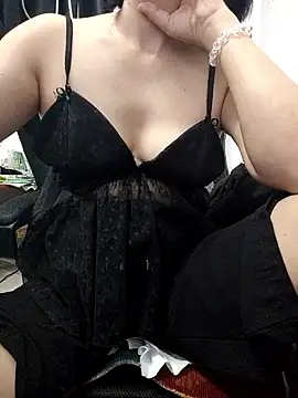 2 banana online show from 04-28-26, 08:08