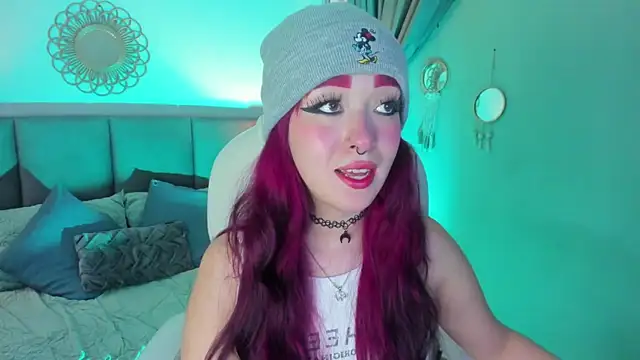 Leah cherry online show from 06-25-26, 10:37