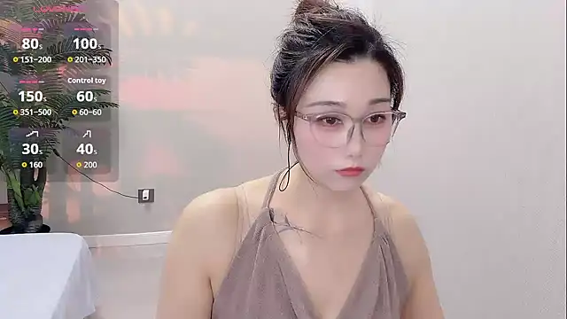 Yunxi- online show from 05-28-26, 02:12