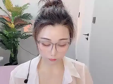 Yunxi- online show from 04-19-26, 04:24