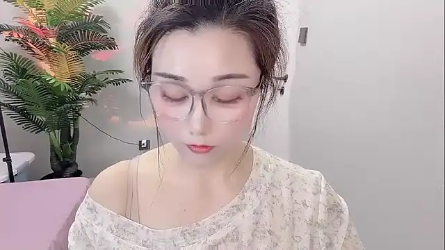 Yunxi- online show from 04-30-26, 12:56