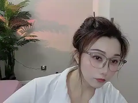 Snapshot of Yunxi- chatting on 04-16-26, 01:01 Yunxi- online show from 04-16-26, 01:01