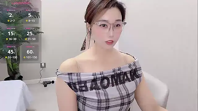 Yunxi- online show from 06-20-26, 01:38