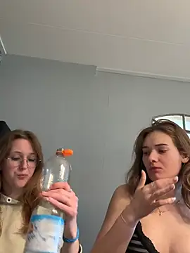 SweetNatalie699 online show from 04-10-26, 03:41