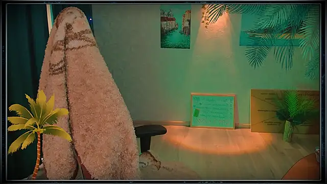 Snapshot of LanaRadiance chatting on 07-08-26, 12:28 LanaRadiance online show from 07-08-26, 12:28