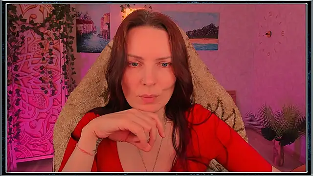 Snapshot of LanaRadiance chatting on 06-19-26, 11:16 LanaRadiance online show from 06-19-26, 11:16