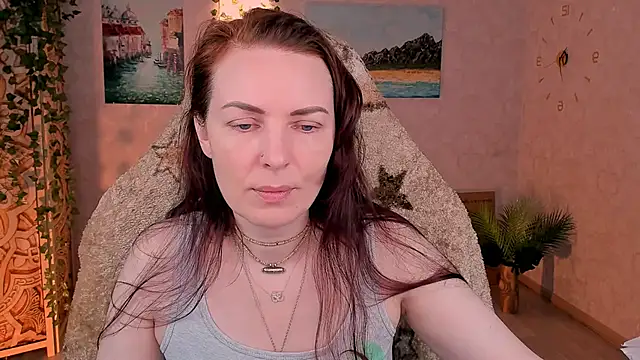 Snapshot of LanaRadiance chatting on 05-06-26, 07:34 LanaRadiance online show from 05-06-26, 07:34