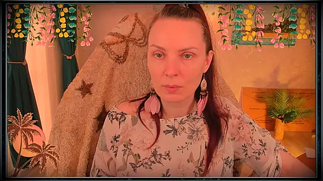 Snapshot of LanaRadiance chatting on 07-17-26, 12:35 LanaRadiance online show from 07-17-26, 12:35