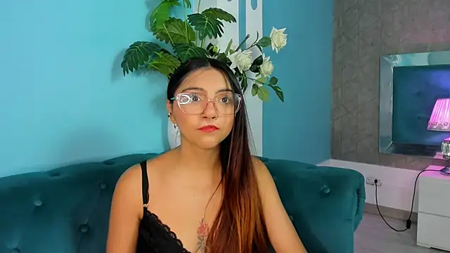 AshleeyRoberts online show from 05-16-26, 01:32