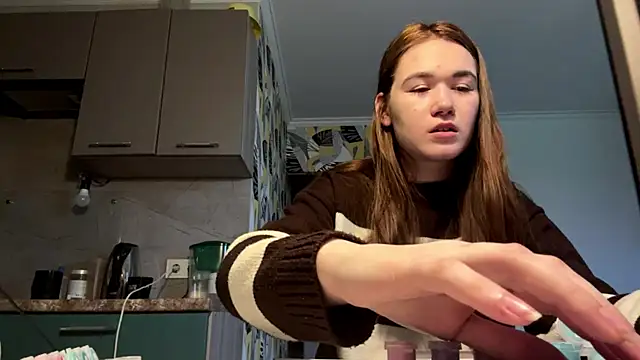 ValiriaX online show from 04-10-26, 01:29