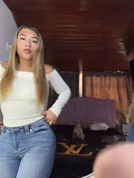 BarbieBoss   online show from 04-09-26, 07:31