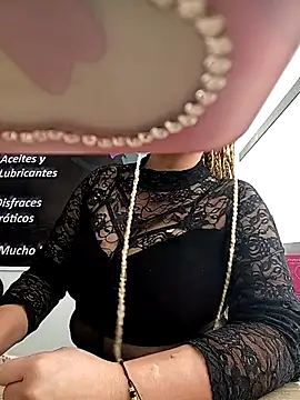 Snapshot of LUISA__07 chatting on 04-16-26, 12:39 LUISA 07 online show from 04-16-26, 12:39