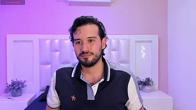 Snapshot of AdrianSith chatting on 04-16-26, 12:22 AdrianSith online show from 04-16-26, 12:22