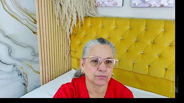 Snapshot of Misevie chatting on 05-13-26, 03:02 Misevie online show from 05-13-26, 03:02