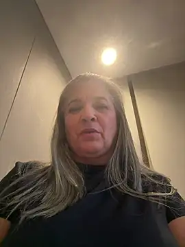 Snapshot of Misevie chatting on 05-26-26, 04:43 Misevie online show from 05-26-26, 04:43