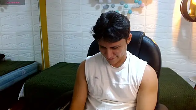 Zayn clausen online show from 05-12-26, 05:30