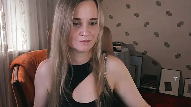 MiaSparkes online show from 07-19-26, 10:56
