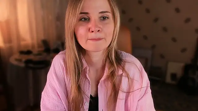 MiaSparkes online show from 06-08-26, 10:49