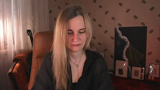 MiaSparkes online show from 06-23-26, 11:30