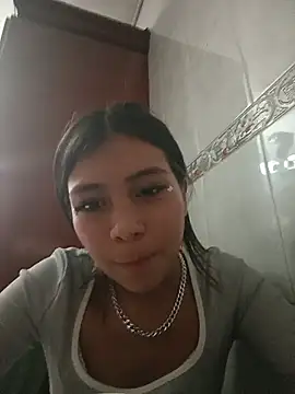 Snapshot of LiaRivers chatting on 05-25-26, 07:45 LiaRivers online show from 05-25-26, 07:45