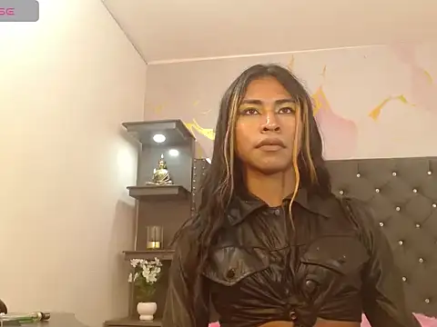Snapshot of Naomisaenz01 chatting on 05-30-26, 06:53 Naomisaenz01 online show from 05-30-26, 06:53