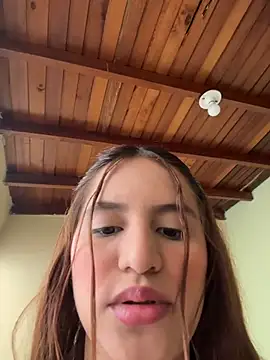 Snapshot of ViankaRose chatting on 04-19-26, 12:39 ViankaRose online show from 04-19-26, 12:39