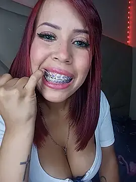 Snapshot of Samiragrey chatting on 06-03-26, 12:33 Samiragrey online show from 06-03-26, 12:33