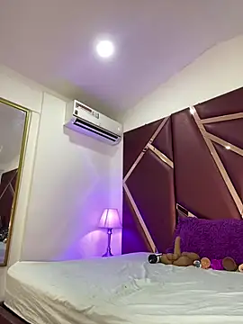 ZoeHarpers online show from 05-05-26, 11:46