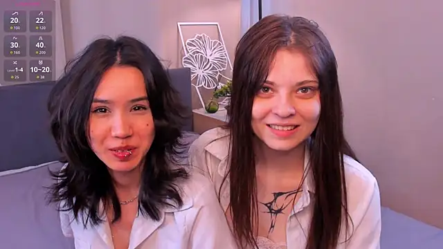 ReynaGrinvalsky online show from 04-13-26, 07:34