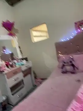 Miakittyyy online show from 04-13-26, 02:32