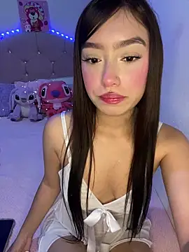Snapshot of Miakittyyy chatting on 04-24-26, 02:19 Miakittyyy online show from 04-24-26, 02:19