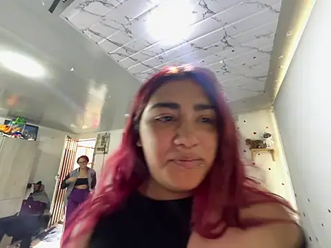 Snapshot of lucyheart_8 chatting on 04-10-26, 08:27 lucyheart 8 online show from 04-10-26, 08:27