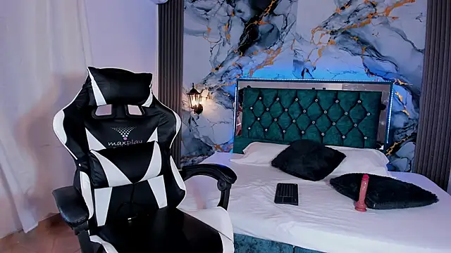 alisha desire online show from 04-14-26, 07:08