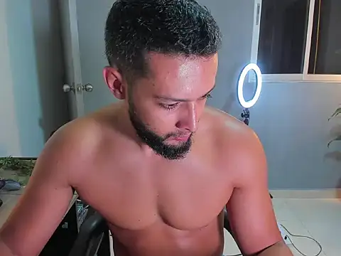 Snapshot of Juan_Calix chatting on 04-13-26, 10:14 Juan Calix online show from 04-13-26, 10:14